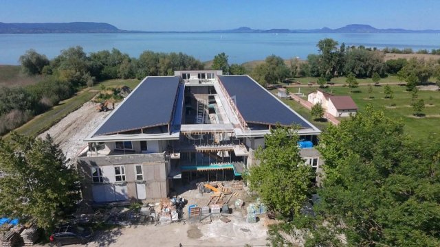 Eladó téglalakás, Balatonmáriafürdőn 54.381 M Ft, 1+1 szobás