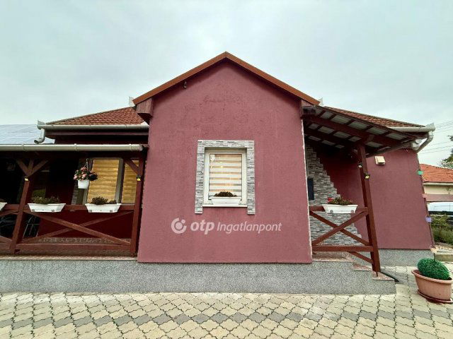 Eladó családi ház, Sajószögeden 63.9 M Ft, 3 szobás
