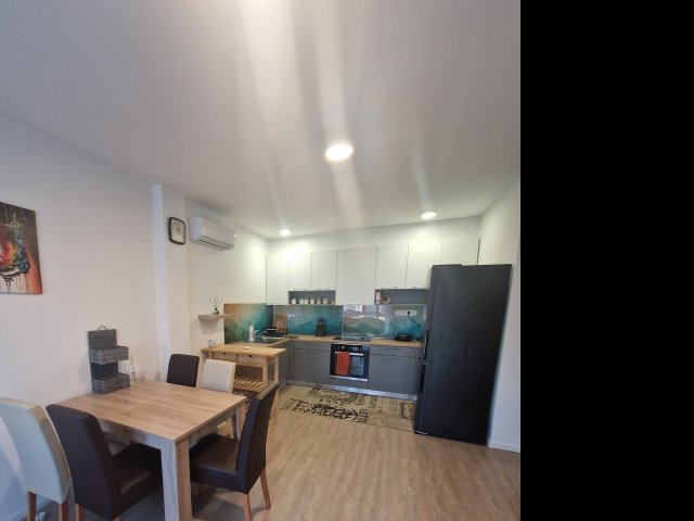 Eladó téglalakás, Szegeden 65 M Ft, 3 szobás