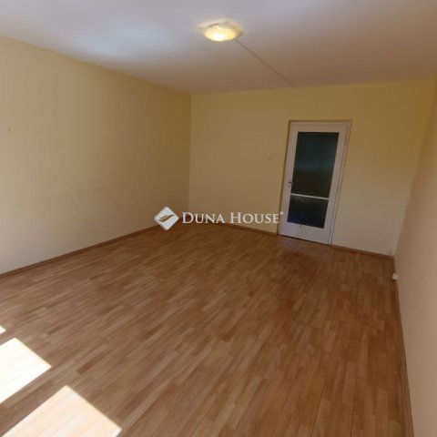 Kiadó téglalakás, albérlet, Kecskeméten 125 E Ft / hó