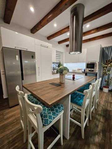 Eladó családi ház, Nyíregyházán 158 M Ft, 3 szobás