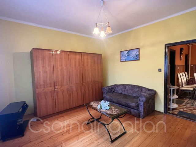 Eladó családi ház, Kapuváron 41.5 M Ft, 3+3 szobás