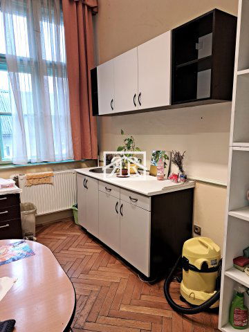 Kiadó iroda, Szegeden 175 E Ft / hó / költözzbe.hu