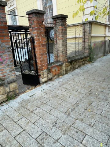 Eladó üzlethelyiség, Pécsett 37.9 M Ft / költözzbe.hu