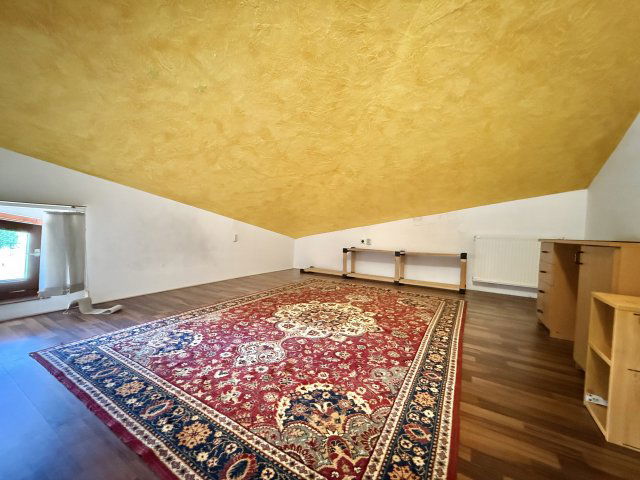 Eladó családi ház, Veszprémben 129.5 M Ft, 1+3 szobás