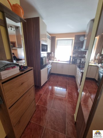 Eladó családi ház, Szigetszentmiklóson 112 M Ft, 4 szobás