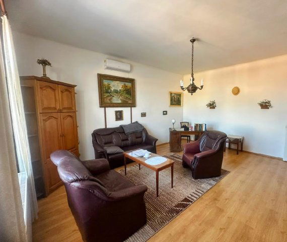 Eladó téglalakás, Budapesten, VIII. kerületben 88 M Ft, 2 szobás