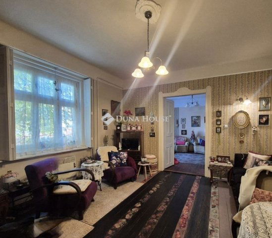 Eladó családi ház, Kecskeméten 64.99 M Ft, 3 szobás