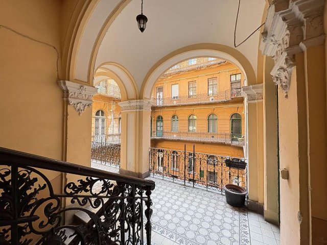 Eladó téglalakás, Budapesten, VI. kerületben, Podmaniczky utcában