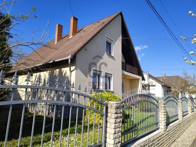 Eladó családi ház, Balatonszentgyörgyön 89 M Ft, 5 szobás