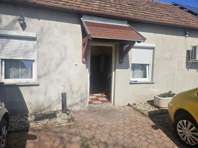 Kiadó téglalakás, albérlet, Győrött 200 E Ft / hó, 2 szobás