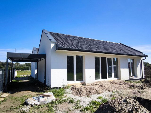 Eladó ikerház, Mosonmagyaróváron 76 M Ft, 4 szobás