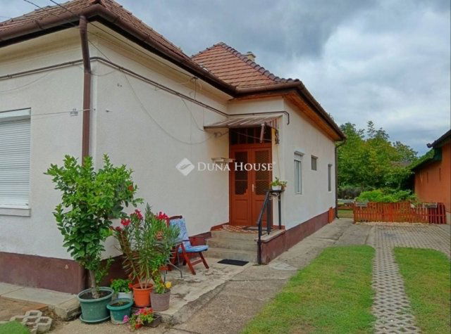 Eladó családi ház, Budapesten, XVII. kerületben 89.8 M Ft