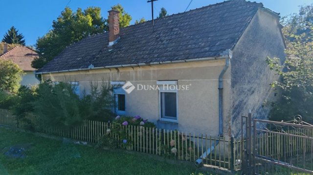 Eladó családi ház, Gutorföldén 9.99 M Ft, 2 szobás
