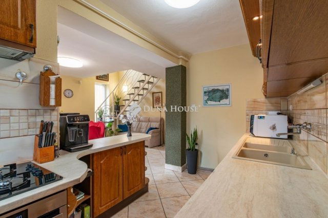 Eladó családi ház, Budapesten, XVIII. kerületben 145 M Ft