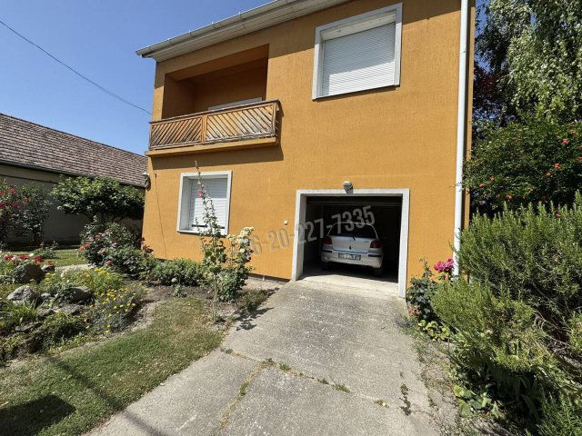 Eladó családi ház, Lóréven 84.9 M Ft, 4 szobás