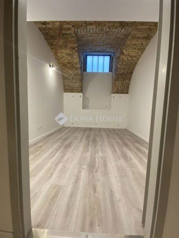 Eladó iroda, Budapesten, VI. kerületben 179 M Ft, 8 szobás