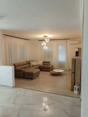 Eladó téglalakás, Balatonbogláron 86.9 M Ft, 2+1 szobás