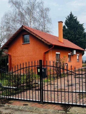 Eladó családi ház, Kulcson 69.999 M Ft, 2+1 szobás