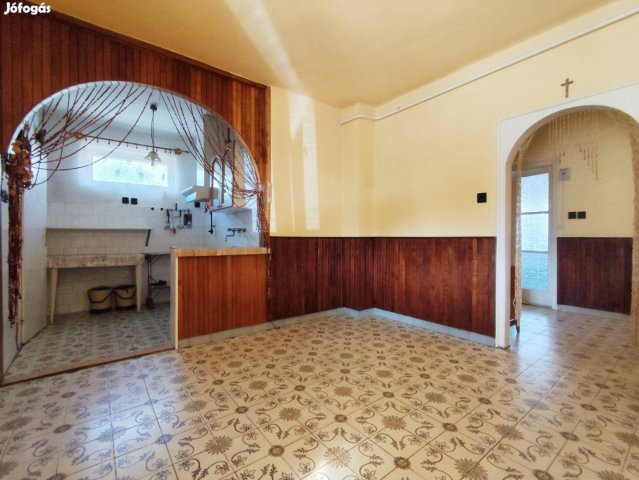 Eladó családi ház, Dombóváron 39 M Ft, 3 szobás