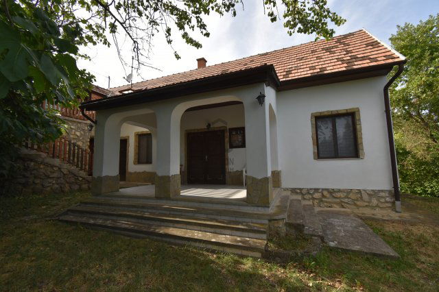 Eladó nyaraló, Balatonedericsen 125 M Ft, 4 szobás