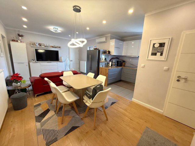 Eladó téglalakás, Pécsett 79.9 M Ft, 3 szobás