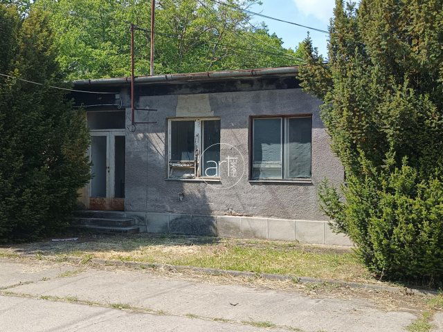 Kiadó ipari ingatlan, Szegeden 120 E Ft / hó