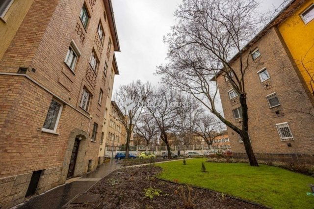 Eladó téglalakás, Budapesten, X. kerületben 43.5 M Ft