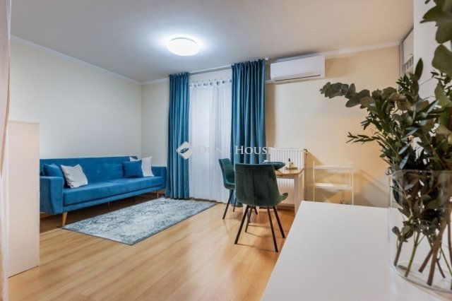 Eladó téglalakás, Budapesten, VII. kerületben 58.9 M Ft