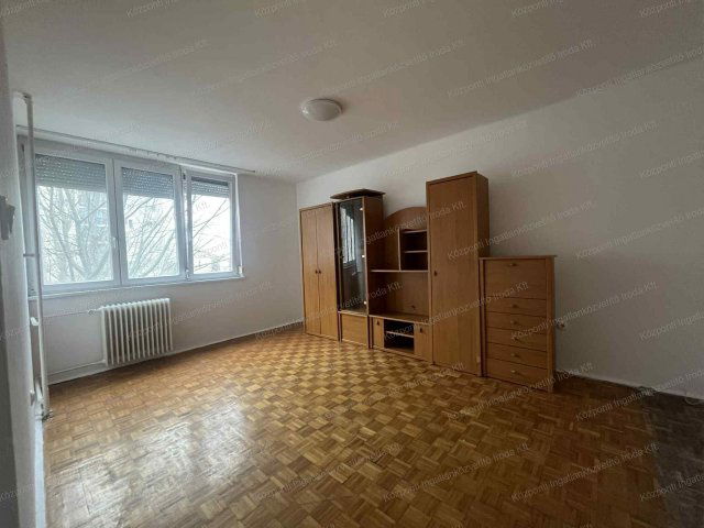 Kiadó téglalakás, albérlet, Tatabányán 150 E Ft / hó