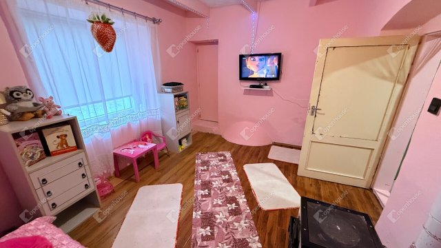 Eladó családi ház, Pándon 23.9 M Ft, 3 szobás