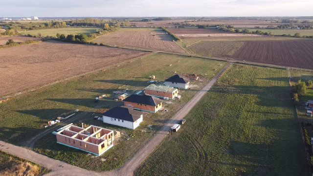 Eladó családi ház, Gyöngyöshalászon 69.99 M Ft, 4 szobás