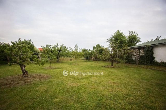 Eladó családi ház, Harkányban 119 M Ft, 7+1 szobás