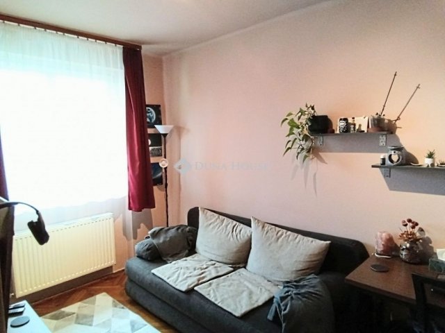 Eladó téglalakás, Vasváron 32 M Ft, 3 szobás