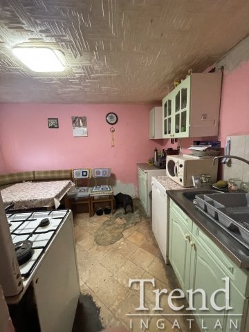 Eladó családi ház, Nagykarácsonyon 9.9 M Ft, 3 szobás