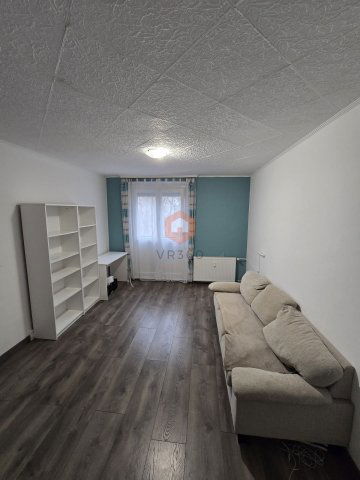 Eladó panellakás, Pécsett, Enyezd úton 40.5 M Ft, 1+1 szobás