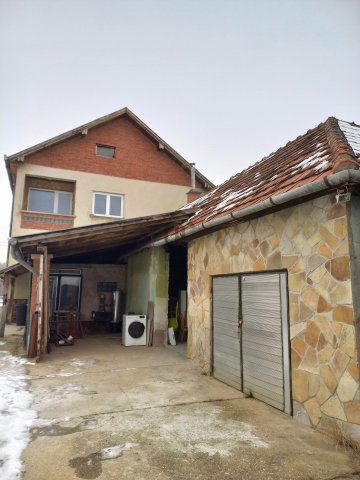 Eladó családi ház, Egerváron 56 M Ft, 5 szobás