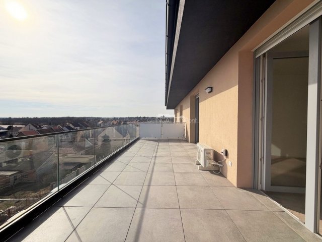 Eladó téglalakás, Szombathelyen 62.9 M Ft, 2 szobás