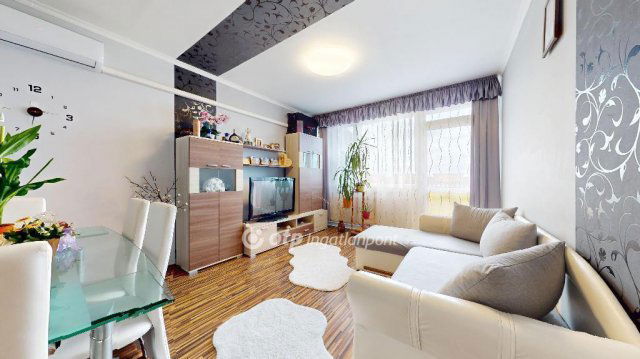 Eladó panellakás, Nyíregyházán 36.9 M Ft, 2 szobás