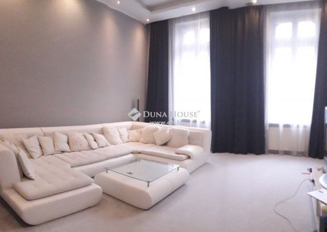 Eladó téglalakás, Budapesten, VI. kerületben 149 M Ft, 3 szobás