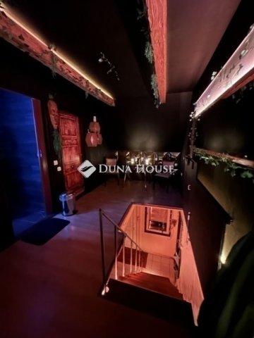 Eladó családi ház, Vecsésen 95 M Ft, 4 szobás