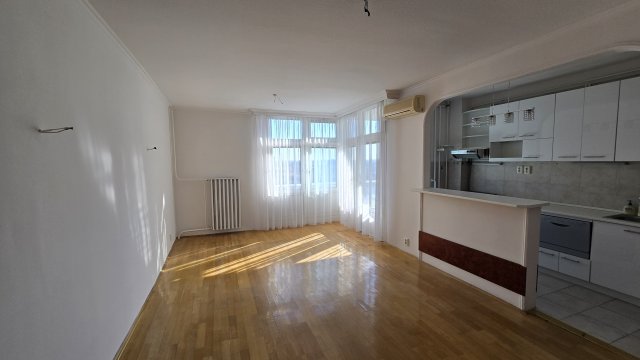 Eladó téglalakás, Kecskeméten 69.9 M Ft, 3 szobás