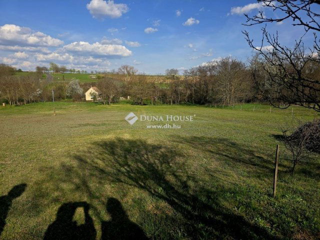 Eladó telek, Pécsudvardon 11.99 M Ft / költözzbe.hu