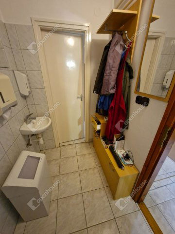 Eladó családi ház, Nagykanizsán 64.9 M Ft, 4 szobás