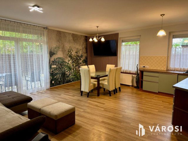 Kiadó téglalakás, albérlet, Debrecenben 650 E Ft / hó, 4 szobás