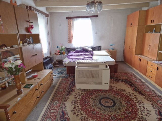 Eladó családi ház, Bényén 25 M Ft, 3 szobás