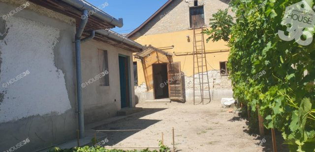 Eladó családi ház, Kecskeméten 39.99 M Ft, 4 szobás