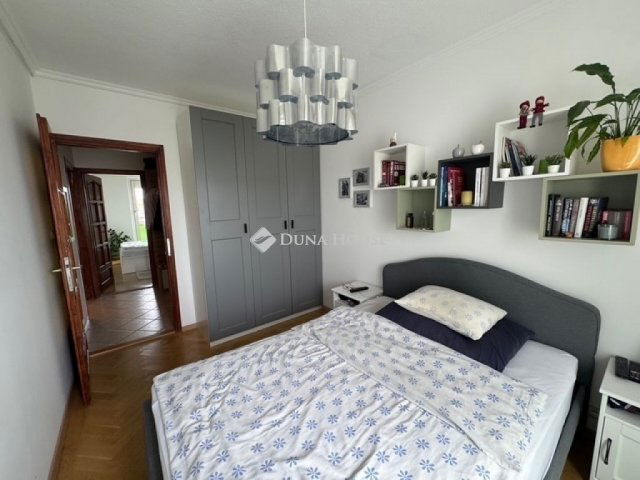 Eladó panellakás, Budapesten, XVI. kerületben 98.9 M Ft, 4 szobás