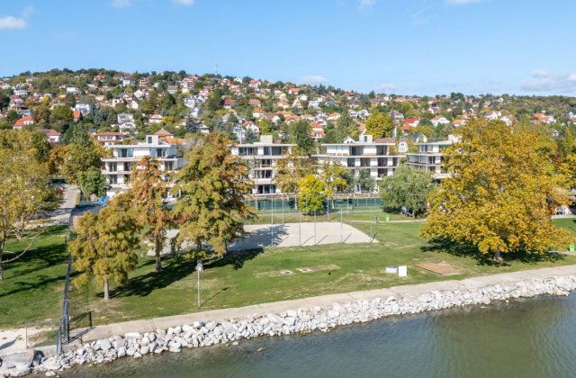 Eladó nyaraló, Balatonalmádiban, Véghely Dezső utcában
