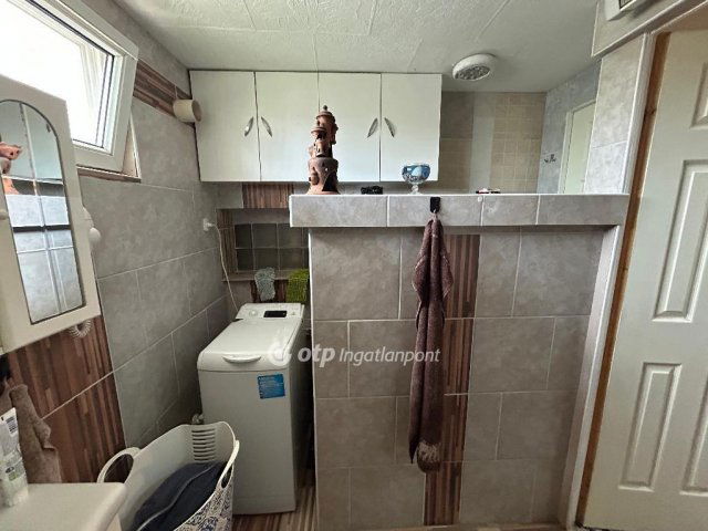 Eladó családi ház, Hajdúszoboszlón 31.7 M Ft, 4+1 szobás